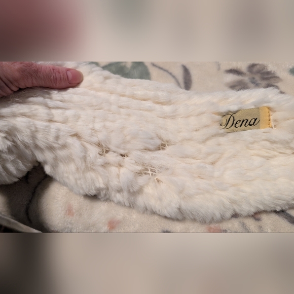 Dena Cream Rabbit Fur Scarf - Picture 3 of 5